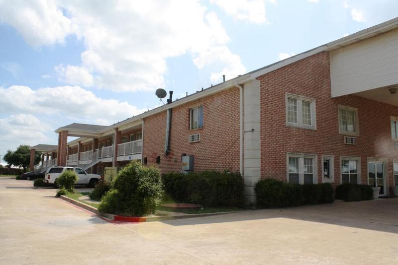 Quality Inn & Suites Fort Worth Exterior foto